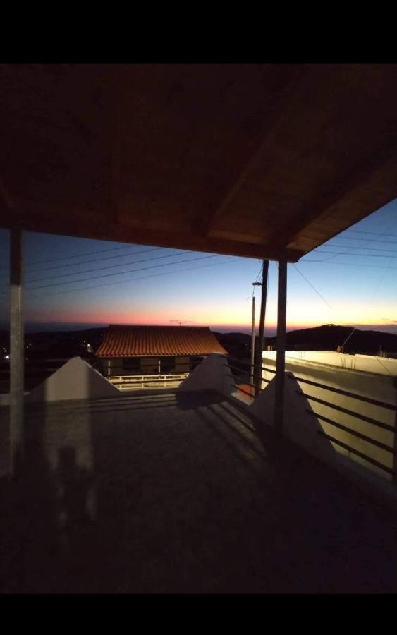 Α Peaceful Nest Apartment Volímai Екстериор снимка