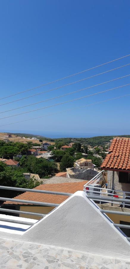 Α Peaceful Nest Apartment Volímai Екстериор снимка