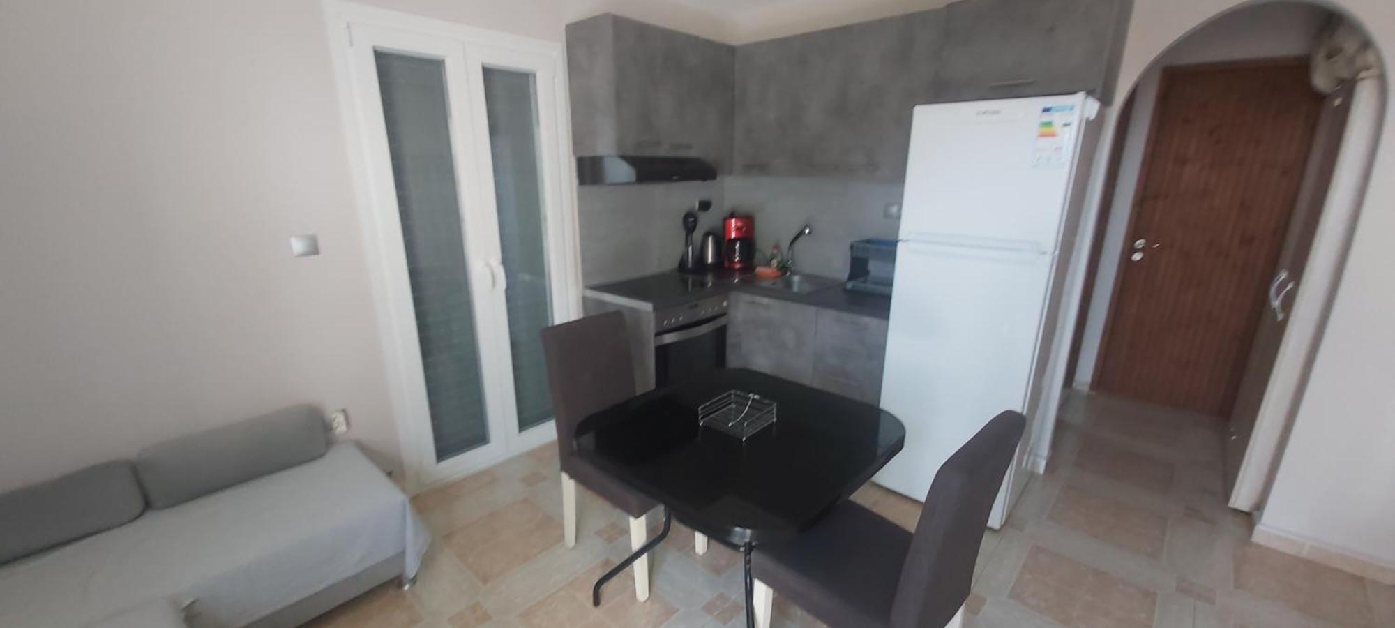 Α Peaceful Nest Apartment Volímai Екстериор снимка